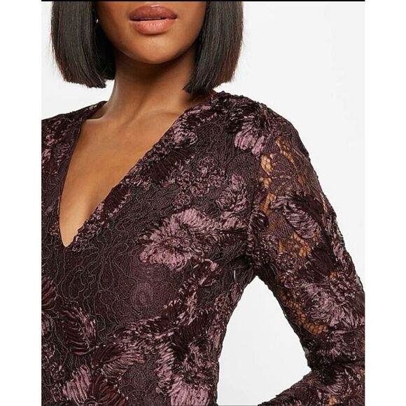 NWT Express Eggplant Purple Long Sleeve V Neck Lace Bodysuit Medium Floral Date - Picture 14 of 14